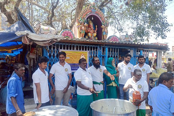 Food-Donation--Agila-Ulaga-Vel-Thirumadam